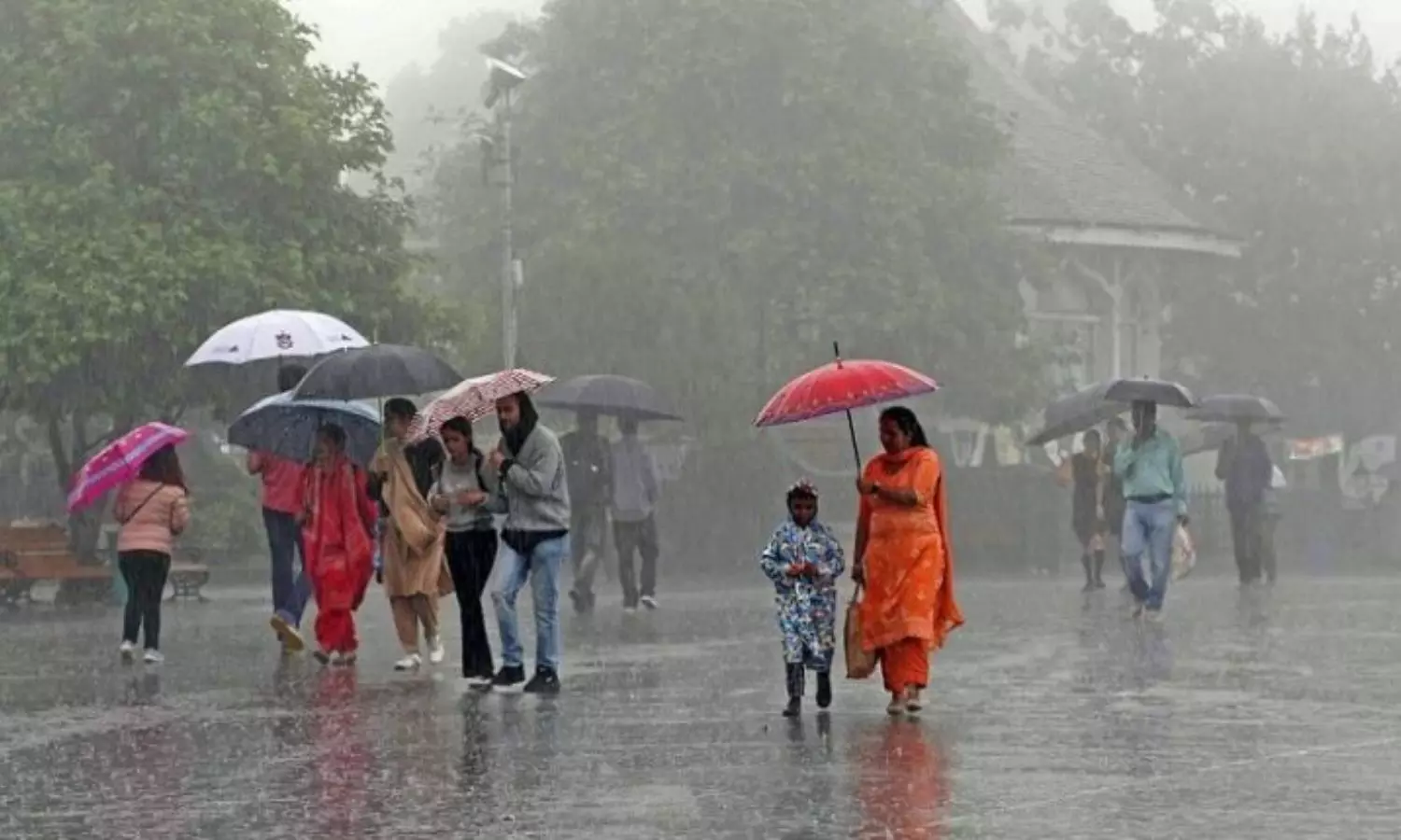 Rain Alert: పొంచి ఉన్న మరో ముప్పు..నేడు ఏపీ, తెలంగాణకు వర్ష సూచన