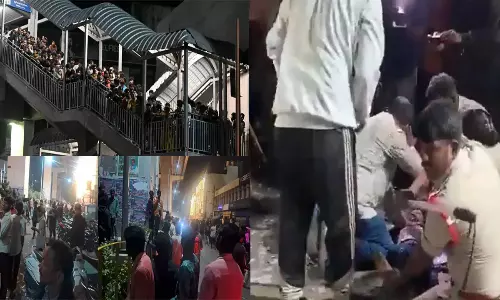 Pushpa 2: సంధ్య థియేటర్ యాజమాన్యం పై కేసు నమోదు Pushpa 2: సంధ్య థియేటర్ యాజమాన్యం పై కేసు నమోదు