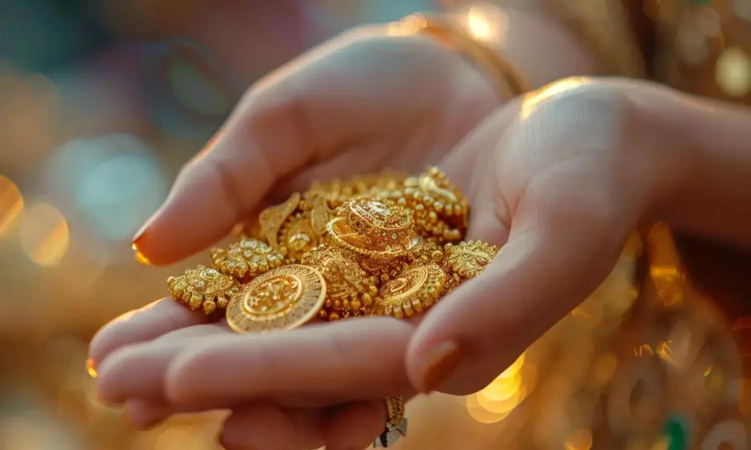 Gold Price Today: మహిళలకు షాకింగ్ న్యూస్..పెరిగిన బంగారం ధర