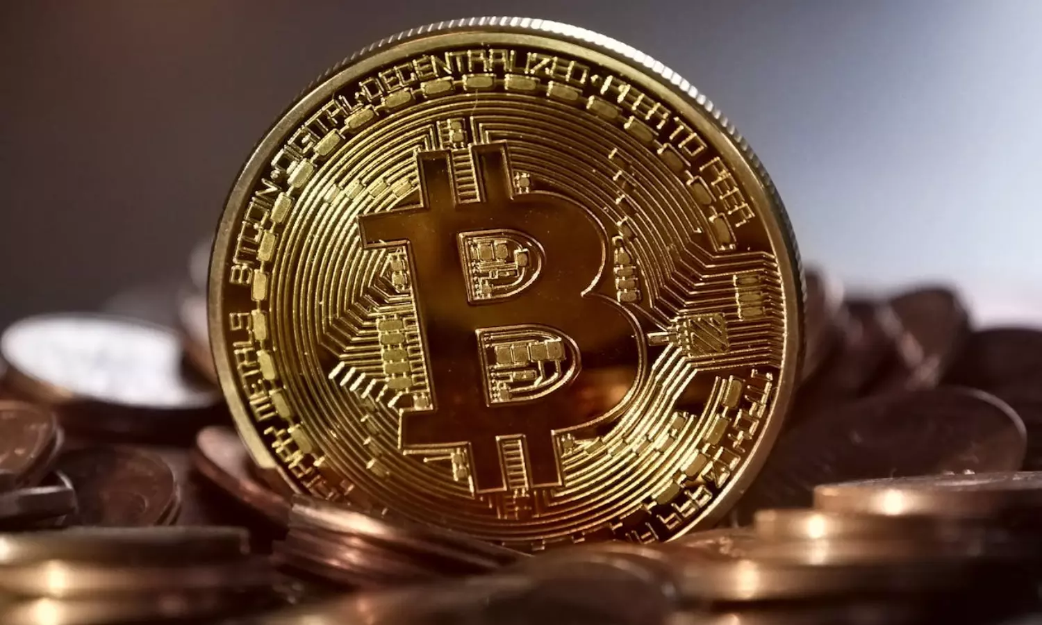 BitCoin: చరిత్రలోనే తొలిసారి..లక్షడాలర్లు దాటిన బిట్ కాయిన్