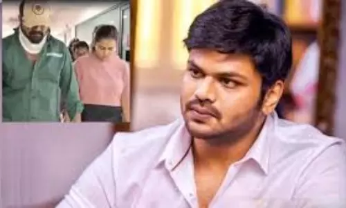 Manchu Manoj: నడవలేని స్థితిలో మంచు మనోజ్..ఆసుపత్రిలో చికిత్స..వీడియో వైరల్ Manchu Manoj: నడవలేని స్థితిలో మంచు మనోజ్..ఆసుపత్రిలో చికిత్స..వీడియో వైరల్