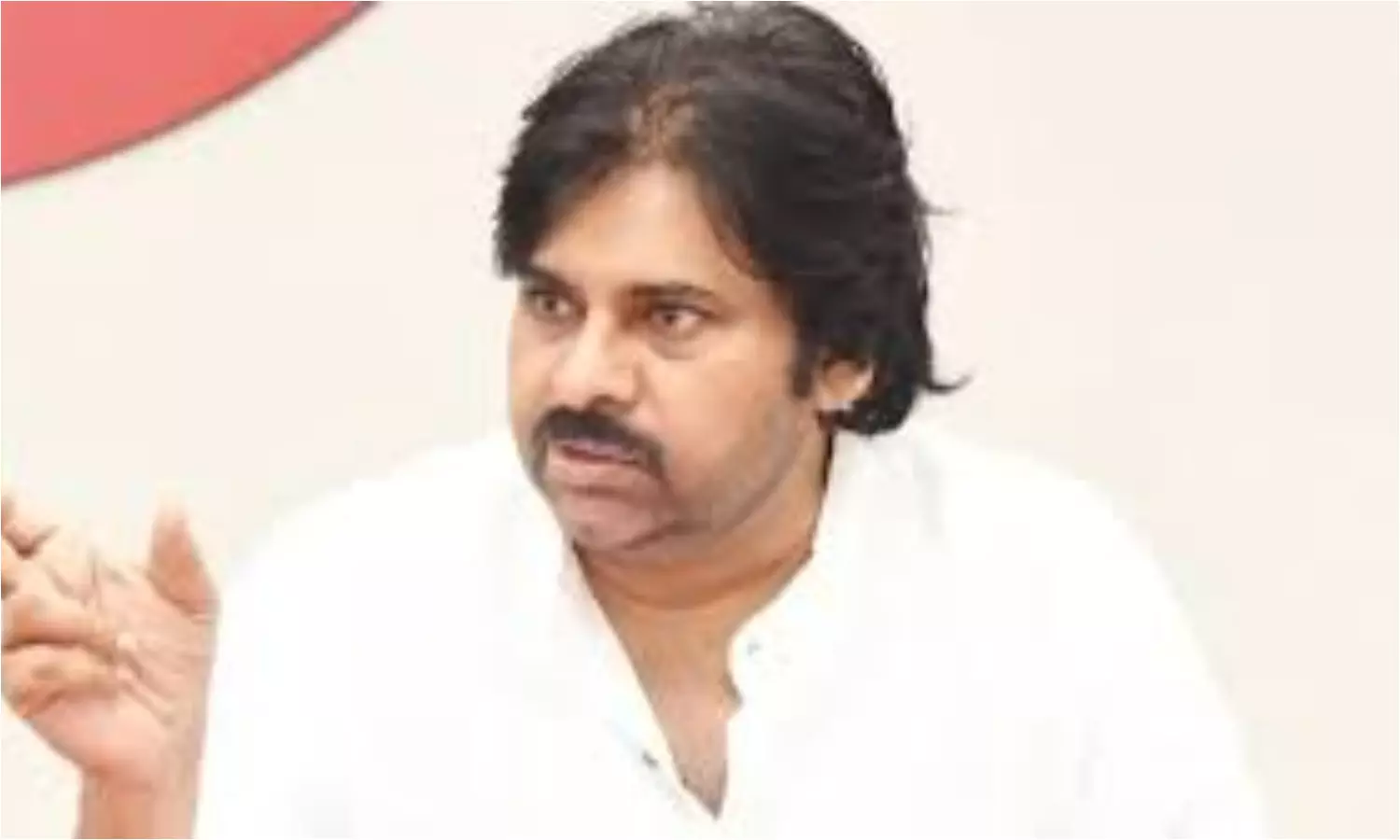 Pawan Kalyan:  పవన్ కల్యాణ్ ను చంపేస్తాం..పవన్ పేషీకి బెదిరింపు కాల్స్