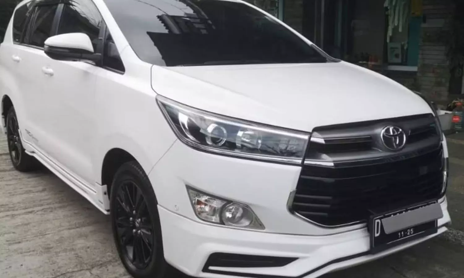 Toyota Innova Crysta