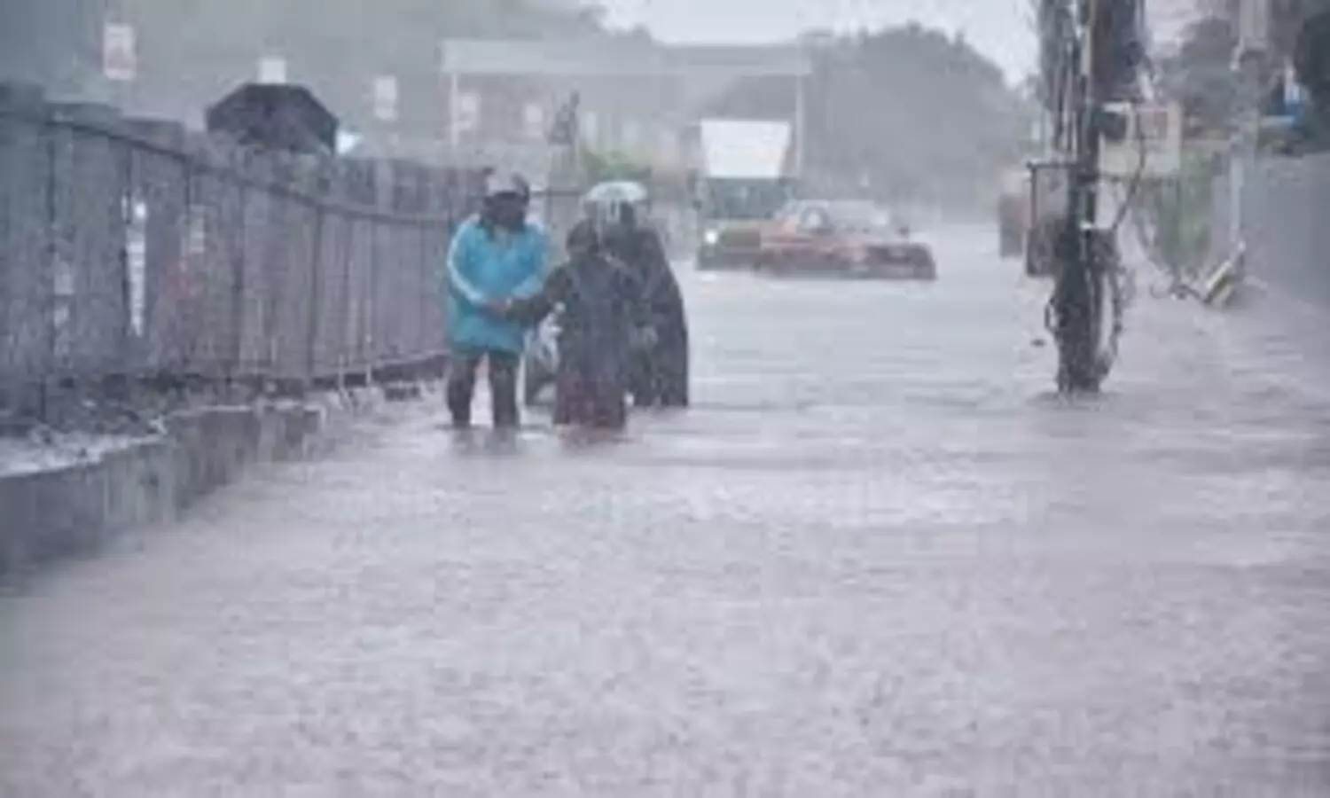 AP Rain ALERT : ఏపీకి అల్పపీడనం రూపంలో మరో గండం..తెలుగు రాష్ట్రాలకు పిడుగులతో కూడిన భారీ వర్ష సూచన