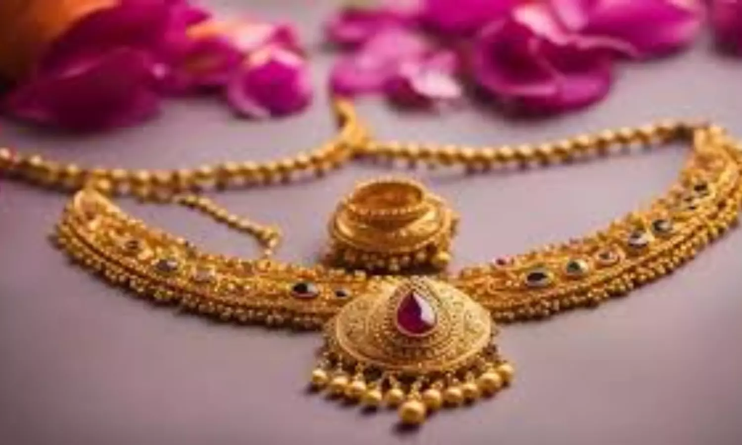 Gold Rate Today: ఏకంగా రూ. 2వేలకు పైగా తగ్గిన బంగారం ధర.. ఎలాగో తెలిస్తే వెంటనే కొంటారు