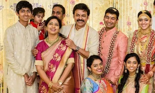 Venkatesh: హీరో వెంకటేశ్ ముగ్గురు కూతుర్లు ఏం చేస్తుంటారో తెలిస్తే..ఫిదా అవుతారు Venkatesh: హీరో వెంకటేశ్ ముగ్గురు కూతుర్లు ఏం చేస్తుంటారో తెలిస్తే..ఫిదా అవుతారు