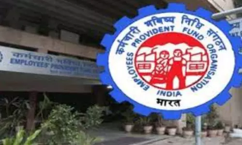 EPF: పీఎఫ్ ఖాతాదారులకు అలర్ట్..హెచ్ఆర్తో పనిలేదు.. ఖాతాలను మీరే బదిలీ చేసుకోవచ్చు EPF: పీఎఫ్ ఖాతాదారులకు అలర్ట్..హెచ్ఆర్తో పనిలేదు.. ఖాతాలను మీరే బదిలీ చేసుకోవచ్చు