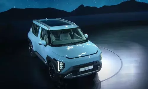 Kia Syros Bookings: కియా నుంచి కొత్త కారు.. బుకింగ్స్ షూరూ Kia Syros Bookings: కియా నుంచి కొత్త కారు.. బుకింగ్స్ షూరూ