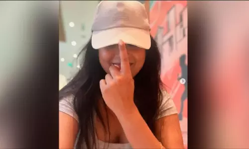 Can you Guess Who is This Actress in This Viral Photo