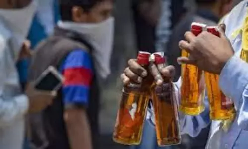 Liquor: మందుబాబులకు బిగ్ షాక్.. భారీగా పెరగనున్న మద్యం ధరలు..ఫిబ్రవరి 1నుంచే అమలు?