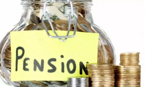 EPS 95 Pension: ఈపీఎస్ 95 పెన్షన్ స్కీం ఉద్యోగులకు త్వరలో గుడ్ న్యూస్.. పెన్షన్ 15వేలు అయ్యే ఛాన్స్ EPS 95 Pension: ఈపీఎస్ 95 పెన్షన్ స్కీం ఉద్యోగులకు త్వరలో గుడ్ న్యూస్.. పెన్షన్ 15వేలు అయ్యే ఛాన్స్