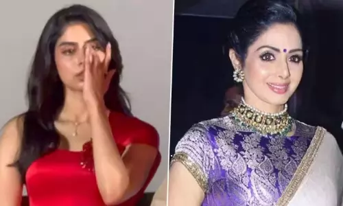 Khushi Kapoor gets emotional remembering mother Sridevi at Loveyapa trailer launch Khushi Kapoor gets emotional remembering mother Sridevi at Loveyapa trailer launch