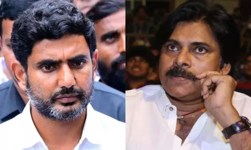 Pawan Kalyan: పవన్ కల్యాణ్ ఆన్ ఫైర్... ఏంటి లోకేశ్ ఫ్యూచర్? కూటమిలో కసరత్తుల పర్వం! Pawan Kalyan: పవన్ కల్యాణ్ ఆన్ ఫైర్... ఏంటి లోకేశ్ ఫ్యూచర్? కూటమిలో కసరత్తుల పర్వం!