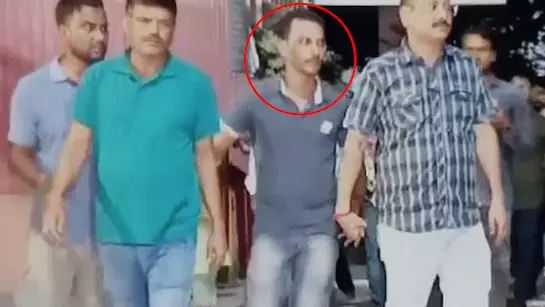 కోల్‌కతా డాక్టర్ అత్యాచారం కేసులో దోషిగా తేలిన సంజయ్ రాయ్ గురించి తల్లి మాలతీ రాయ్ ఏమన్నారంటే...