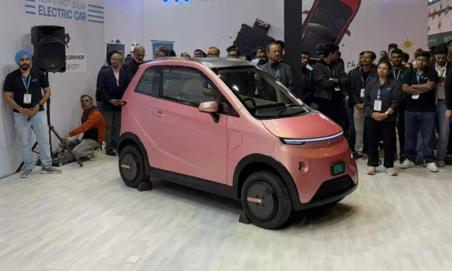 Solar Car: ఎండతో నడిచే కార్ వచ్చేసింది.. 80 పైసల ఖర్చుతో దూసుకుపోతుంది