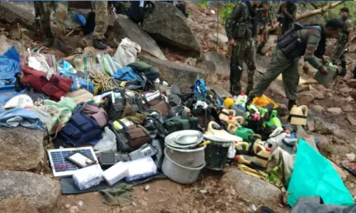 14 Naxals killed in Chhattisgarh encounter 14 Naxals killed in Chhattisgarh encounter