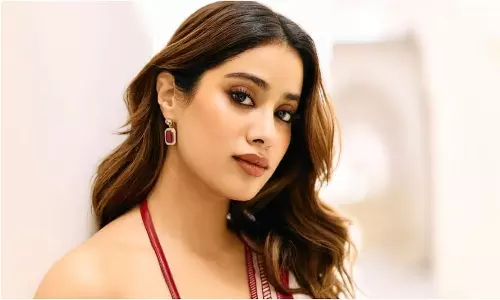 Janhvi Kapoor: సినిమాలకు గుడ్ బై చెబుతా... వైరల్గా మారిన జాన్వీ కామెంట్స్..! Janhvi Kapoor: సినిమాలకు గుడ్ బై చెబుతా... వైరల్గా మారిన జాన్వీ కామెంట్స్..!