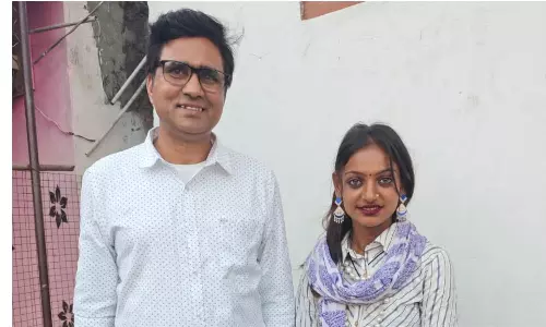 Maha Kumbh 2025: మోనాలిసాకు ఆ సినిమాలో ఛాన్స్.. వెతుక్కుంటూ ఇంటికెళ్లిన బాలీవుడ్ డైరెక్టర్..! Maha Kumbh 2025: మోనాలిసాకు ఆ సినిమాలో ఛాన్స్.. వెతుక్కుంటూ ఇంటికెళ్లిన బాలీవుడ్ డైరెక్టర్..!