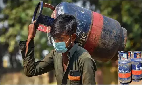 LPG Price: బడ్జెట్ కు ముందు గుడ్ న్యూస్.. తగ్గిన ఎల్పిజీ సిలిండర్ ధర