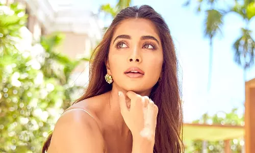 Actress Pooja Hegde Becomes Serious on Journalist