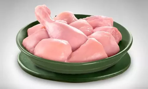 Chicken: భారీగా పడిపోయిన చికెన్ ధరలు..కారణం తెలిస్తే షాక్ అవుతారు