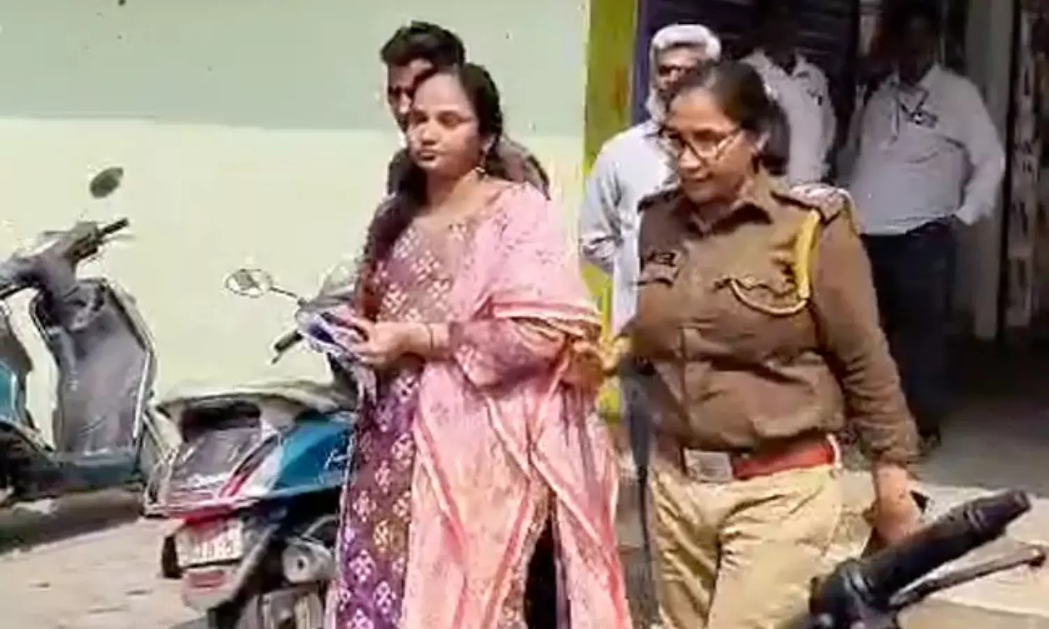 Kiran Royal:  కిరణ్ రాయల్‌పై ఆరోపణలు చేసిన లక్ష్మి అరెస్ట్