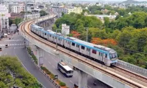 Hyderabad Metro: మెట్రో ప్రయాణికులకు బ్యాడ్ న్యూస్..పెరగనున్న ఛార్జీలు