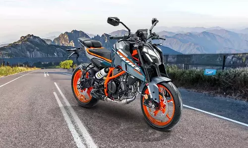 KTM Duke 390: బైక్ లవర్స్‌కు గుడ్ న్యూస్.. భారీగా తగ్గిన కెటిఎమ్ డ్యూక్ ధర..!