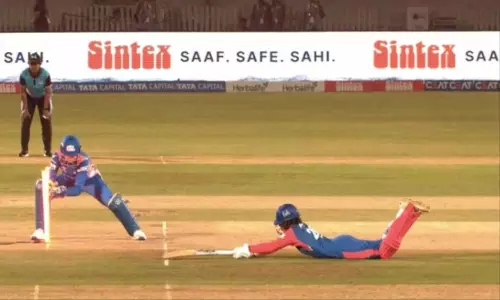 WPL 2025: Controversial Run-Out Decisions Spark Debate in DC vs MI Match; Third Umpire’s Calls Questioned
