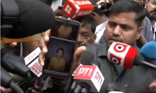 New Delhi Railway Station Stampede incident Meena Devi a woman going to Maha Kumbh goes missing New Delhi Railway Station Stampede incident Meena Devi a woman going to Maha Kumbh goes missing