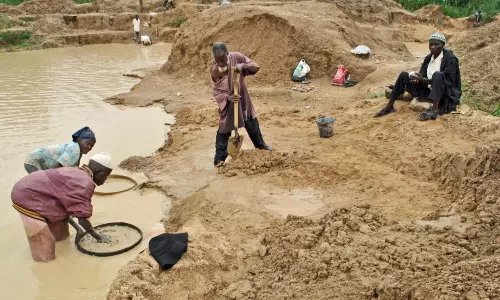 48 people killed in Goldmine Collapse In Mali of Africa, Gold mining in africa
