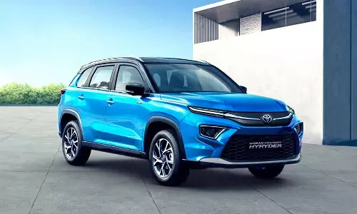 Toyota Urban Cruiser Hyryder: ఈ కారంటే ఎంత క్రేజో.. వెయిటింగ్ పీరియడ్ 10 మంత్స్ ఓన్లీ Toyota Urban Cruiser Hyryder: ఈ కారంటే ఎంత క్రేజో.. వెయిటింగ్ పీరియడ్ 10 మంత్స్ ఓన్లీ