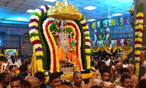 Yadadri Brahmotsavam: నేటి నుంచి యాదాద్రి లక్ష్మీ నరసింహ స్వామి బ్రహ్మోత్సవాలు Yadadri Brahmotsavam: నేటి నుంచి యాదాద్రి లక్ష్మీ నరసింహ స్వామి బ్రహ్మోత్సవాలు