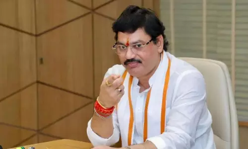 Maharashtra Minister Dhananjay Munde Resigns Maharashtra Minister Dhananjay Munde Resigns