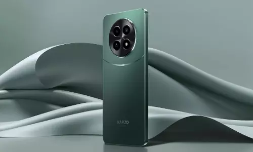 Realme Narzo 80x 5G: రియల్మీ నుంచి సరైన ఫోన్.. ఫీచర్స్ ఎలా ఉన్నాయంటే..? Realme Narzo 80x 5G: రియల్మీ నుంచి సరైన ఫోన్.. ఫీచర్స్ ఎలా ఉన్నాయంటే..?