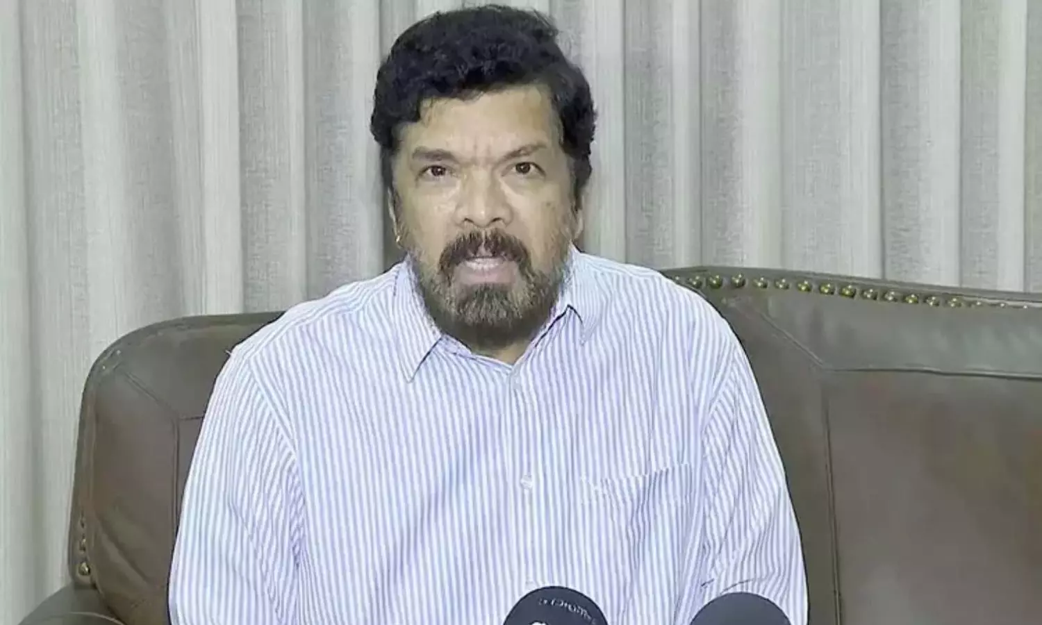 Posani krishna murali gets bail in Kurnool court