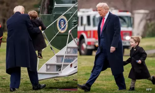 Viral Photo: మస్క్ కుమారుడిని హెలికాప్టర్ ఎక్కించిన ట్రంప్..ఫొటో వైరల్