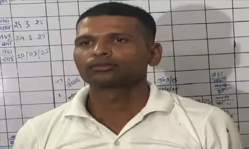 ASIను కాల్చి చంపిన కానిస్టేబుల్