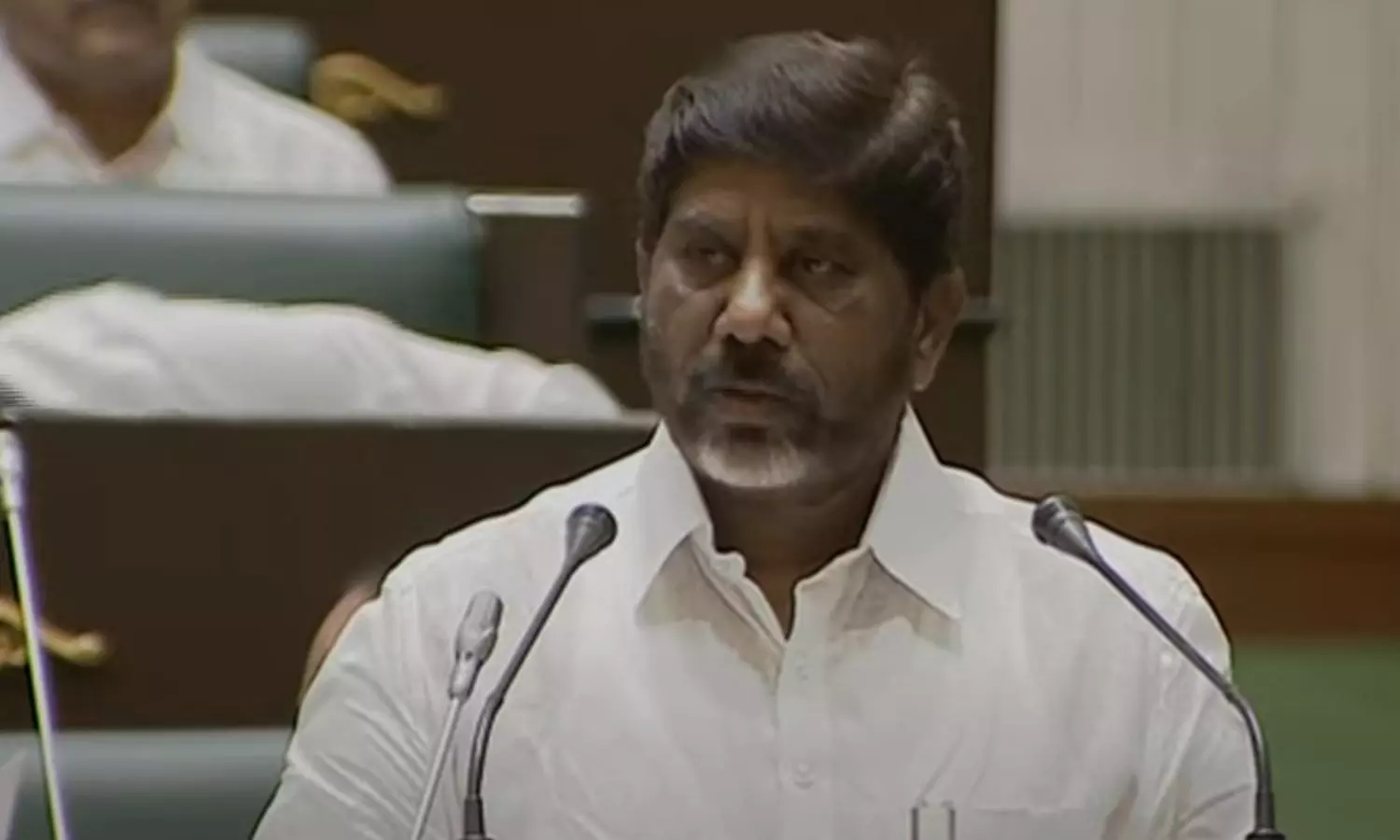 Telangana Budget 2025-26: మహిళలకు వెయ్యి మెగావాట్ల సోలార్ విద్యుత్ ప్లాంట్లు Telangana Budget 2025-26: మహిళలకు వెయ్యి మెగావాట్ల సోలార్ విద్యుత్ ప్లాంట్లు