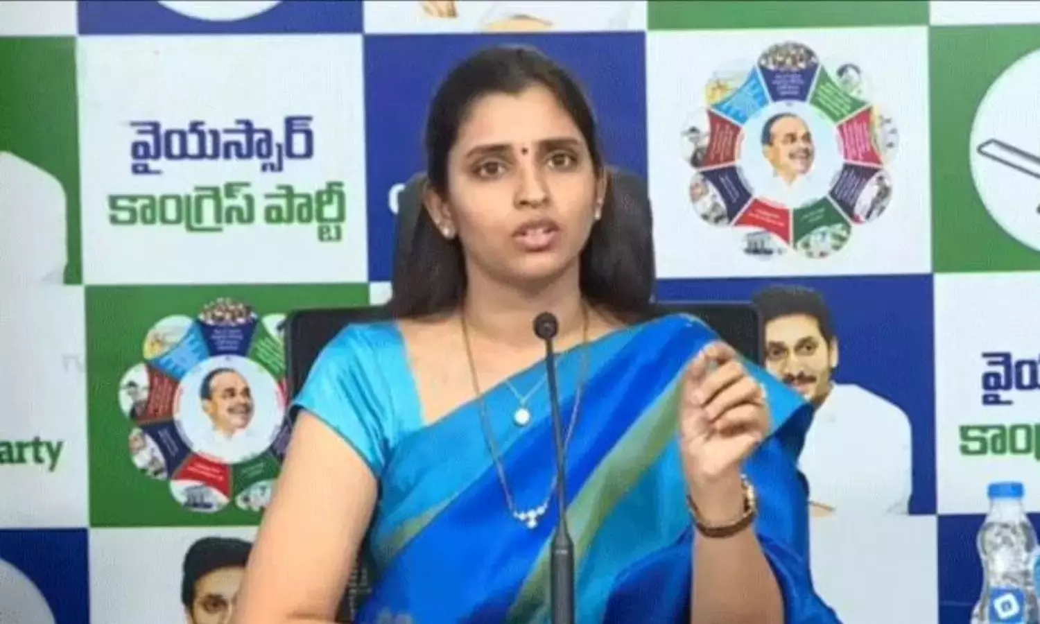 Anchor Shyamala Moves Telangana High Court in Betting Apps Case