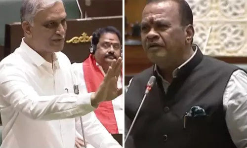 Minister Komatireddy Venkat Reddy vs Harish Rao over roads construction in Telangana assembly sessions