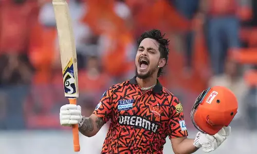 Ishan Kishan Net Worth: జీరో టు హీరో.. ఇషాన్ కిషన్ ఆస్తుల విలువ ఎంతో తెలిస్తే నోరెళ్లబెడతారు Ishan Kishan Net Worth: జీరో టు హీరో.. ఇషాన్ కిషన్ ఆస్తుల విలువ ఎంతో తెలిస్తే నోరెళ్లబెడతారు