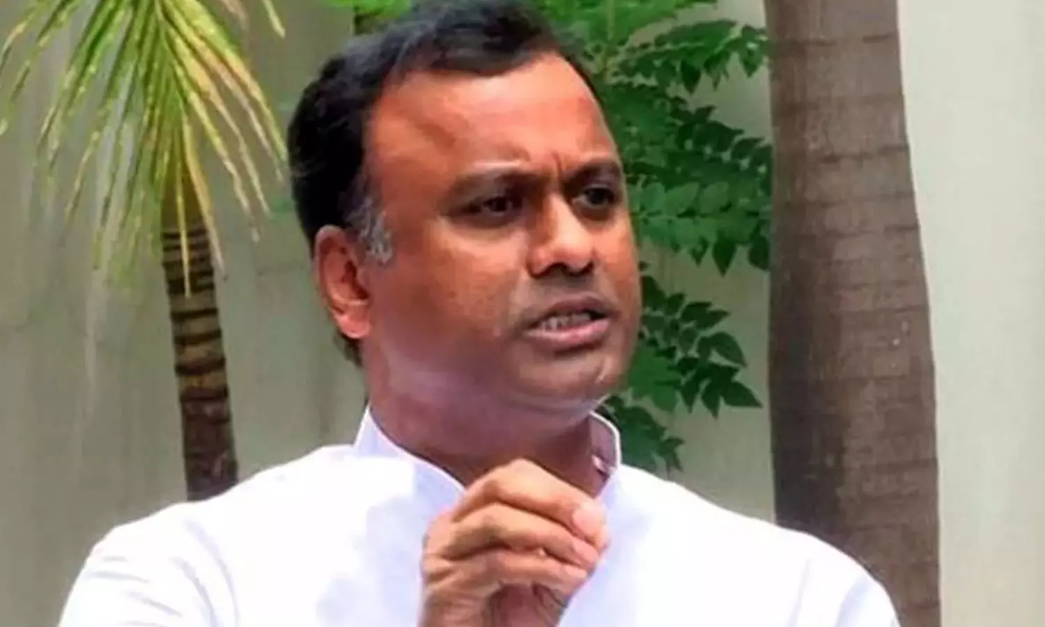 Komatireddy Rajagopal Reddy comments on Telangana cabinet expansion and he likes Telangana Home minister post