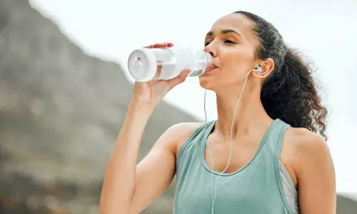 Drinking Too Much Water Side Effects, Risks and Recommended Daily Intake