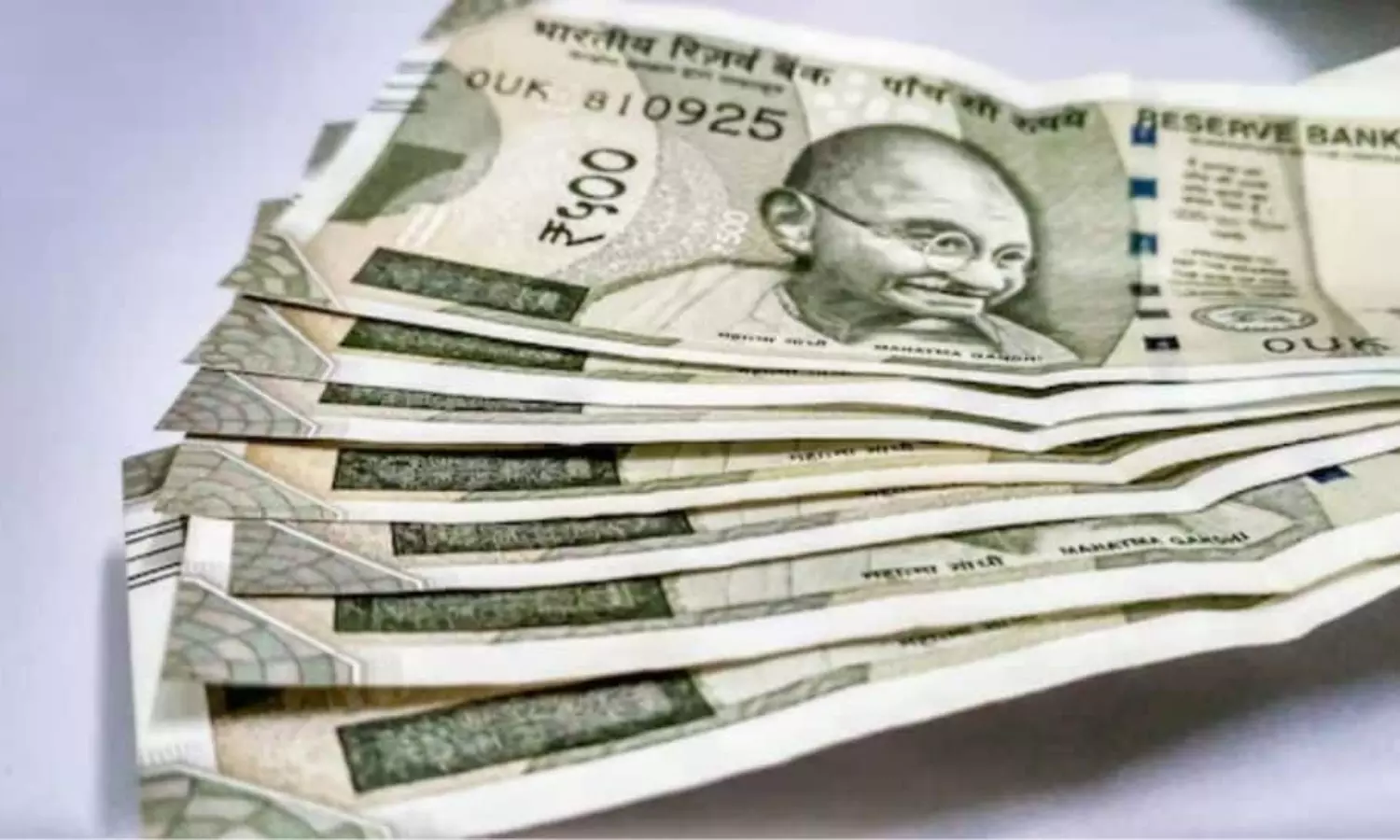 8th Pay Commission: ఉద్యోగులకు కేంద్రం బిగ్ షాక్..జీతం, పెన్షన్ పెంపు ఇప్పట్లో లేనట్లే? 8th Pay Commission: ఉద్యోగులకు కేంద్రం బిగ్ షాక్..జీతం, పెన్షన్ పెంపు ఇప్పట్లో లేనట్లే?