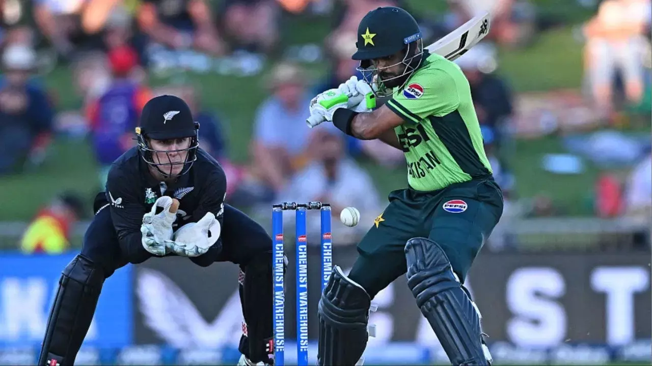 Pak-vs-NZ : హామిల్టన్‌లో పాకిస్తాన్ కుదేలు.. 17పరుగులకే కుప్పకూలిన జట్టు.. న్యూజిలాండ్ విజయం ఖాయమేనా?