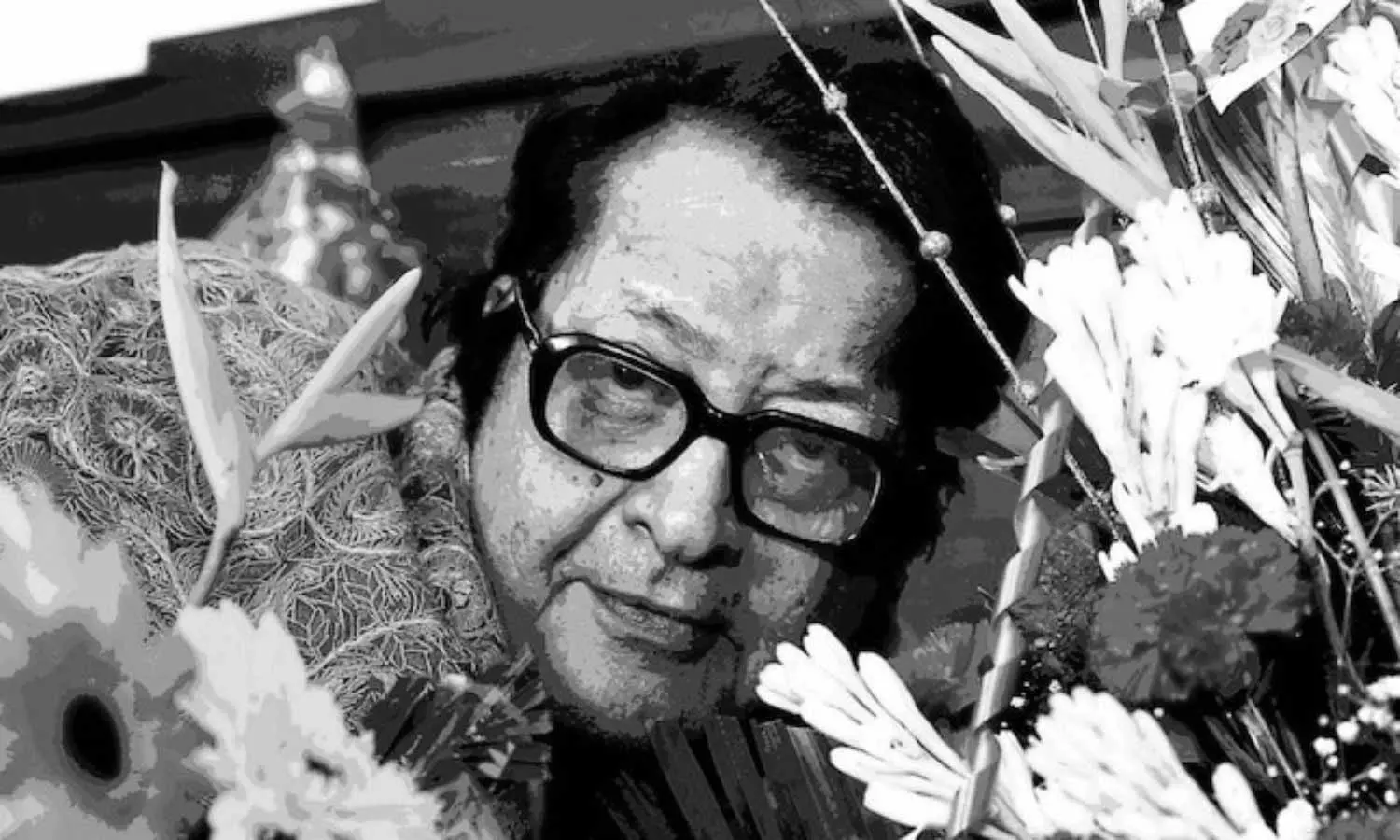 Manoj Kumar: దేశభక్తి, త్యాగం, సాహసం.. భగత్ సింగ్ పాత్రలో ఇరగదీసిన మనోజ్ కుమార్..! సలామ్ సార్! Manoj Kumar: దేశభక్తి, త్యాగం, సాహసం.. భగత్ సింగ్ పాత్రలో ఇరగదీసిన మనోజ్ కుమార్..! సలామ్ సార్!