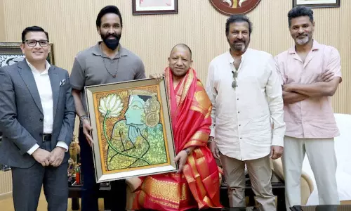Manchu Mohan Babu and Manchu Vishnu meets UP CM Yogi Adityanath in lucknow, Manchu Manoj protest against Mohan Babu house Manchu Mohan Babu and Manchu Vishnu meets UP CM Yogi Adityanath in lucknow, Manchu Manoj protest against Mohan Babu house