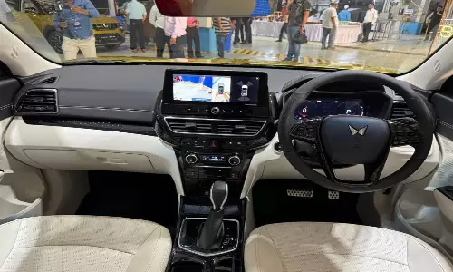 Massive Savings Get Up to ₹1 Lakh Off on Mahindra XUV700 Limited Time Offer