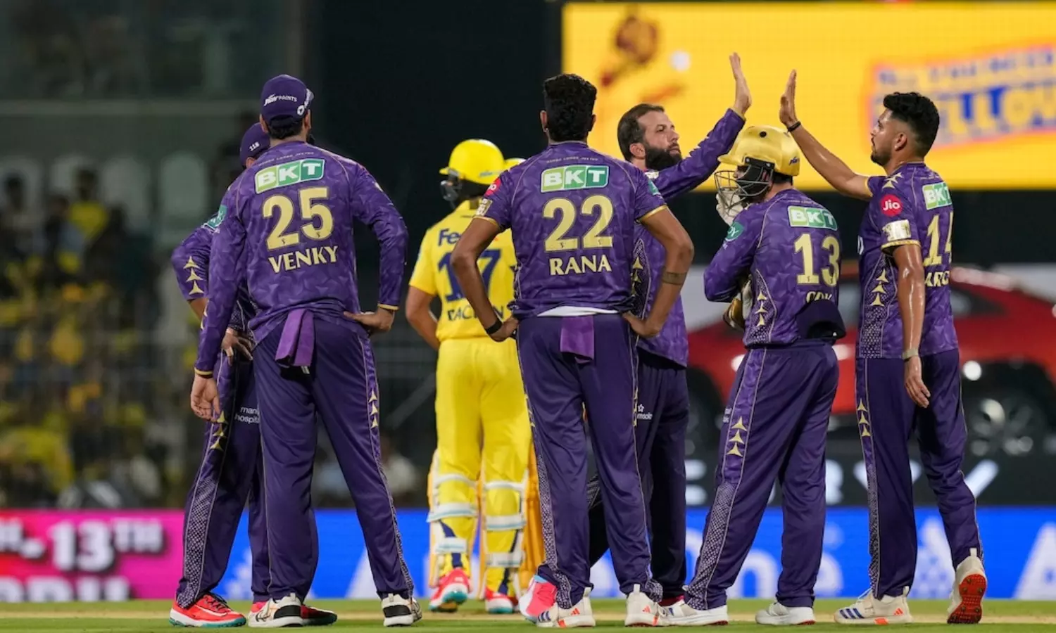 CSK vs KKR: చెన్నై స్టేడియంలోనే చెన్నైని చిత్తుగా ఓడించిన కేకేఆర్, పని చేయని ధోని మంత్రం Kolkata knight riders beats chennai super kings by 8 wickets at Chepauk stadium, dhoni failed again